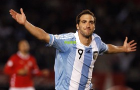 开云入口|英超焦点战,曼城3比1力克埃弗顿,卫冕冠军重拾铁血斗志