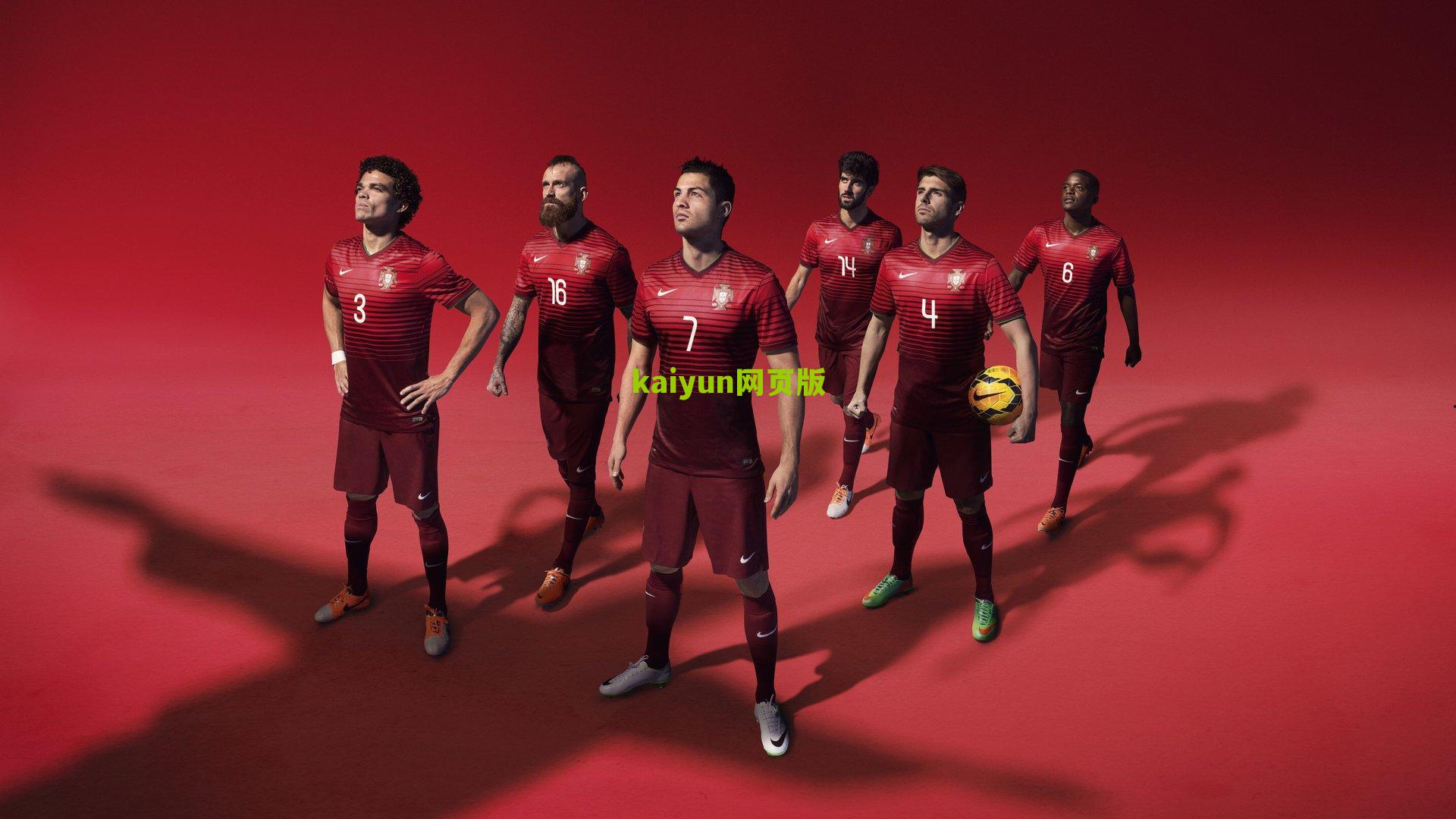 每体,阿莫林肩负复兴曼联的地狱级难度任务,铁腕治军开启新时代