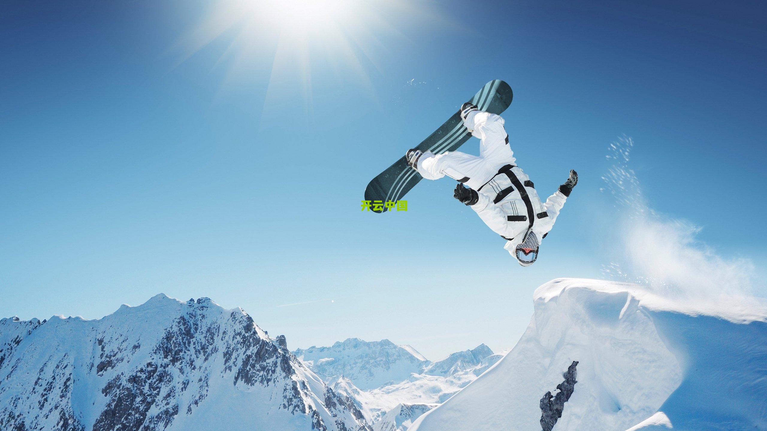 英超四大中锋新赛季齐爆发！埃基蒂克与马夏尔闪耀赛场